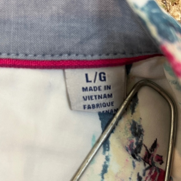 Tommy Bahama “The Coconut Point” White Tropical shirt; Size L; EUC - Picture 4 of 5